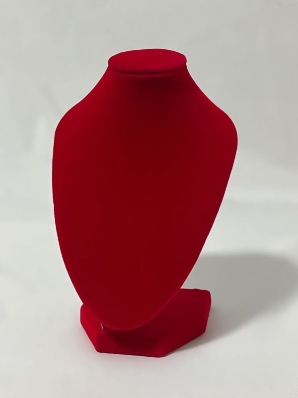 Cuello pequeño rojo