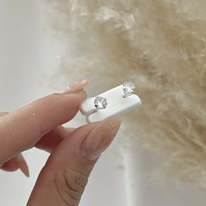 Aros Circón Blanco Niña