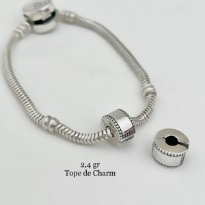 Charm tope