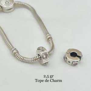 Charm tope