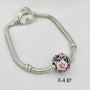 Charm Flores