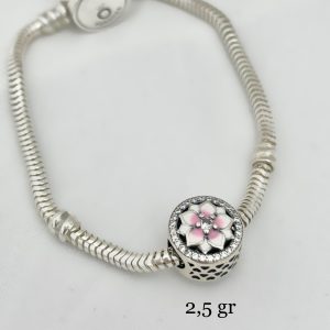 Charm Flores