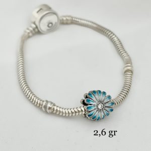 Charm Flores