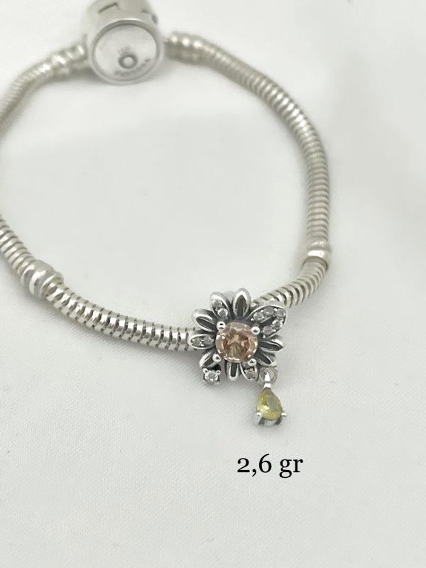 Charm Flores