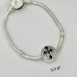 Charm Cruz