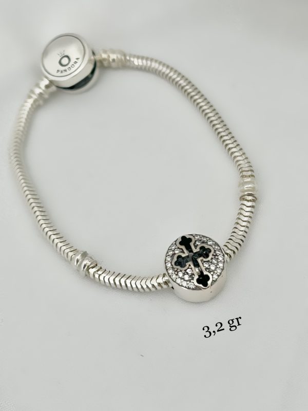 Charm Cruz