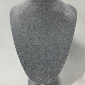 Cuello grande gris